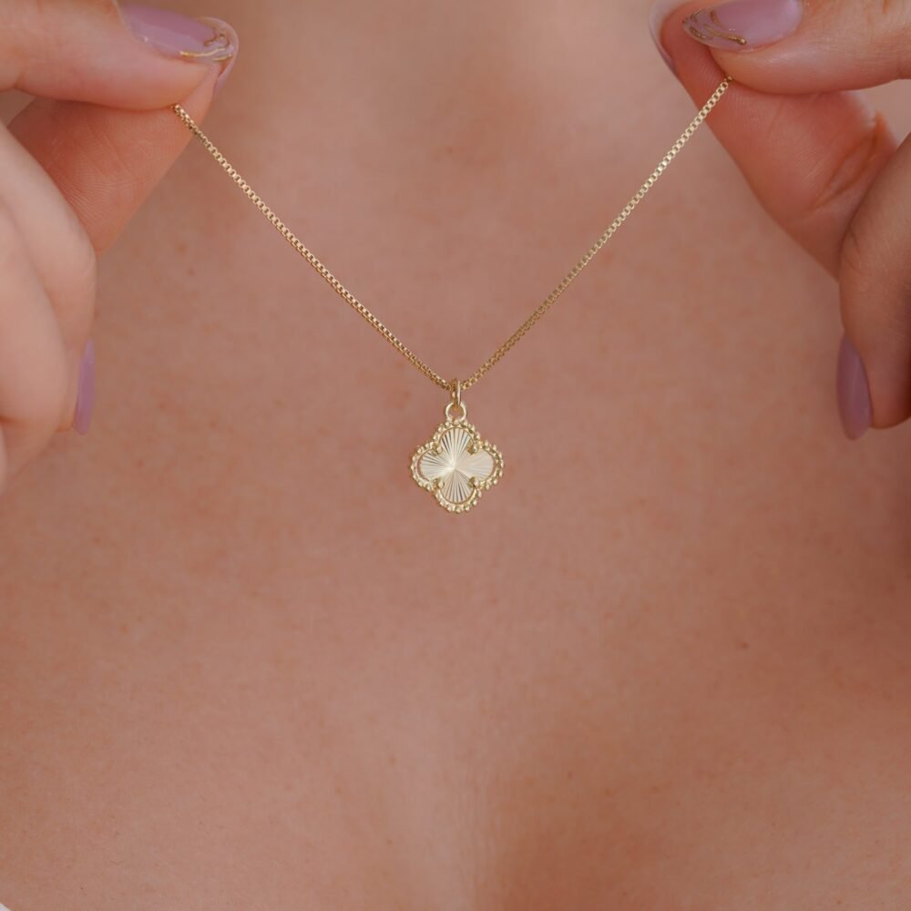 CONJUNTO TREBOL CLOVER DIAMANTADO 45+5CM