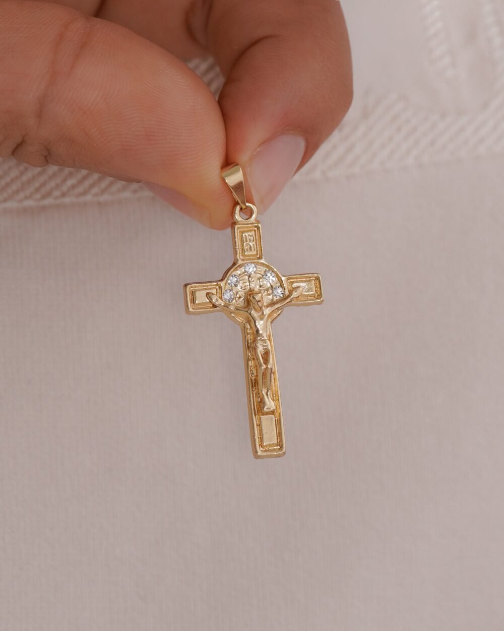 DIJE CRISTO SAN BENITO PUNTOS CRISTAL 3.6CM