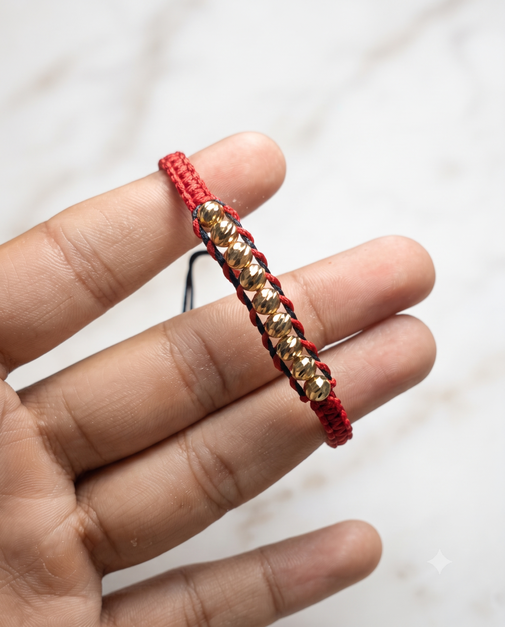 Pulsera Egipcia 9 Balines Diamantados PULSERA TEJIDO EGIPCIO HILO NEGRO Y ROJO 9 BALINES