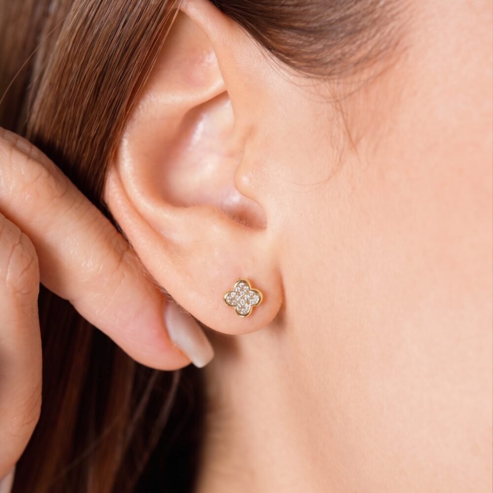 WhatsApp Image 2026-08-29 at 12.54.56 PM TOPO TREBOL CRISTAL LUXURY 0.6CM