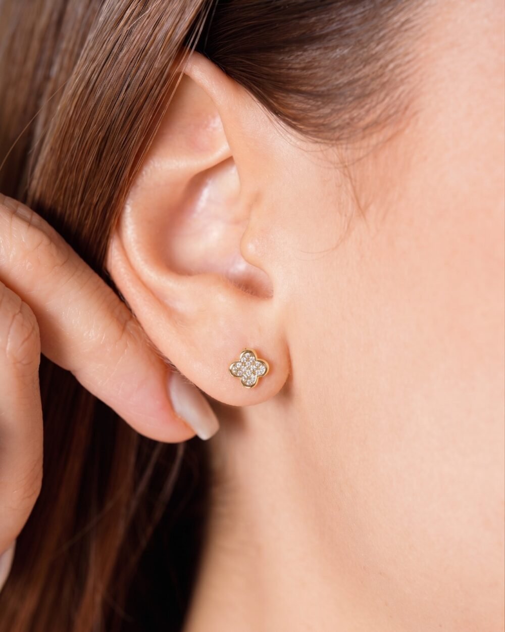 WhatsApp Image 2026-08-29 at 12.54.56 PM TOPO TREBOL CRISTAL LUXURY 0.6CM